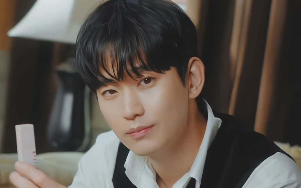 Các Kiểu Tóc Đẹp Của Kim Soo Hyun – Biểu Tượng Thời Trang Nam Tính